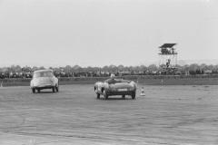 Impressionen vom Flugplatzrennen Wien-Aspern 1957. Foto: Erwin Jelinek / Technisches Museum Wien