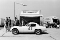Impressionen vom Flugplatzrennen Wien-Aspern 1961. Foto: Arthur Fenzlau / Technisches Museum Wien