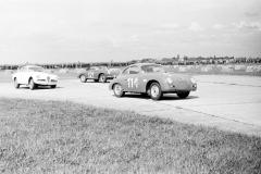 Impressionen vom Flugplatzrennen Wien-Aspern 1961. Foto: Arthur Fenzlau / Technisches Museum Wien