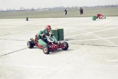Impressionen vom Flugplatzrennen Wien-Aspern 1962. Foto: Arthur Fenzlau / Technisches Museum Wien
