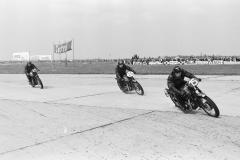 Impressionen vom Flugplatzrennen Wien-Aspern 1962. Foto: Arthur Fenzlau / Technisches Museum Wien