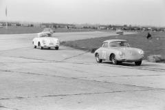 Impressionen vom Flugplatzrennen Wien-Aspern 1962. Foto: Erwin Jelinek / Technisches Museum Wien