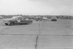 Impressionen vom Flugplatzrennen Wien-Aspern 1964. Foto: Arthur Fenzlau / Technisches Museum Wien