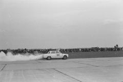 Impressionen vom Flugplatzrennen Wien-Aspern 1964. Foto: Arthur Fenzlau / Technisches Museum Wien