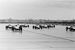 Impressionen vom Flugplatzrennen Wien-Aspern 1966. Foto: Arthur Fenzlau / Technisches Museum Wien