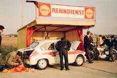 Impressionen vom Flugplatzrennen Wien-Aspern 1967. Foto: Arthur Fenzlau / Technisches Museum Wien