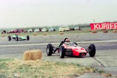 Impressionen vom Flugplatzrennen Wien-Aspern 1975. Foto: Arthur Fenzlau / Technisches Museum Wien
