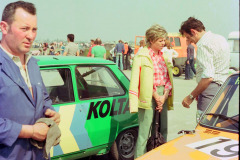 Impressionen vom Flugplatzrennen Wien-Aspern 1976. Foto: Arthur Fenzlau / Technisches Museum Wien